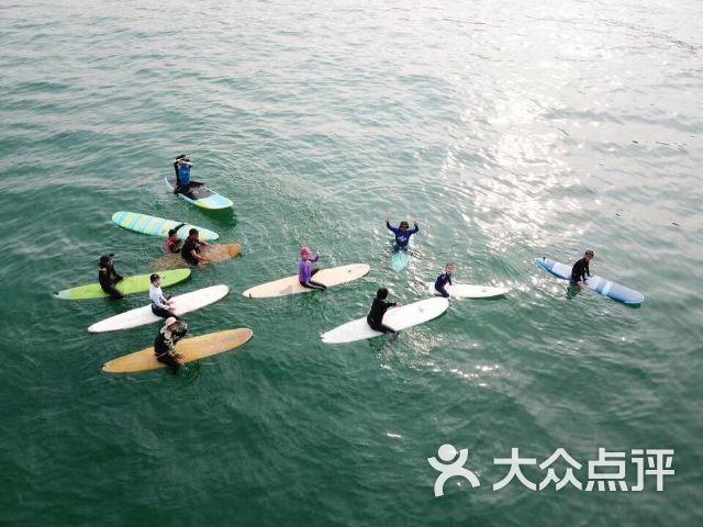 救援聪明男孩